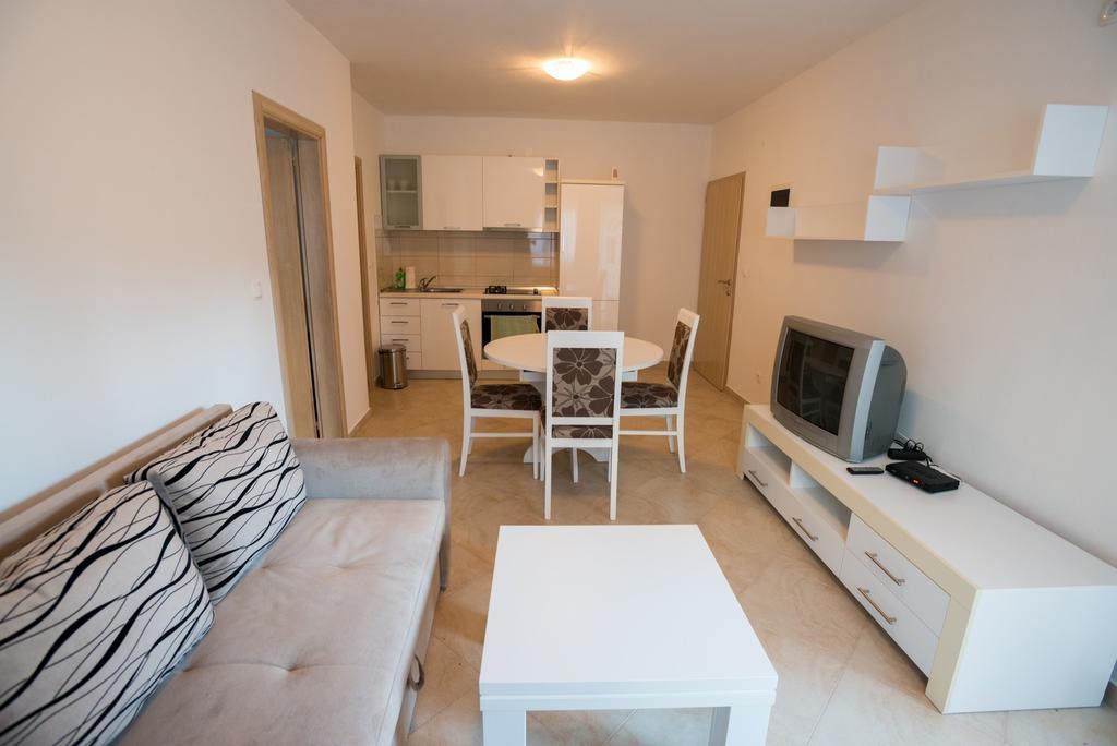 Rujno Apartments Starigrad Paklenica Oda fotoğraf