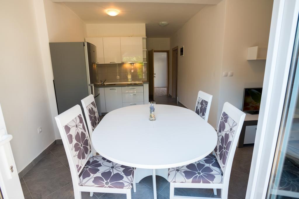 Rujno Apartments Starigrad Paklenica Dış mekan fotoğraf