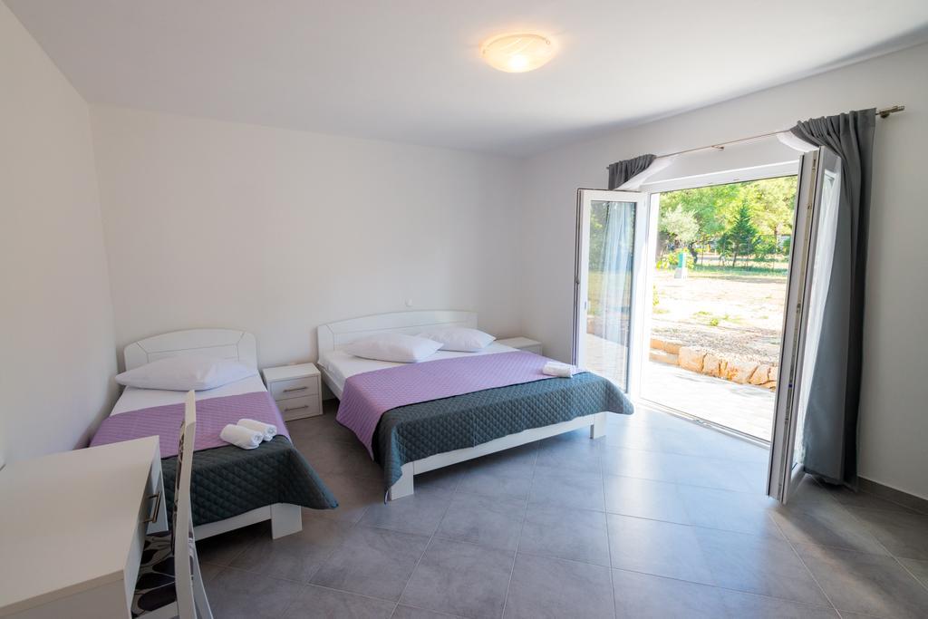 Rujno Apartments Starigrad Paklenica Dış mekan fotoğraf