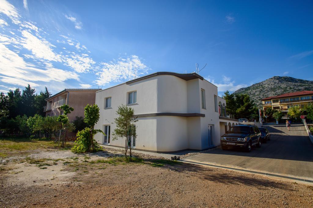 Rujno Apartments Starigrad Paklenica Dış mekan fotoğraf